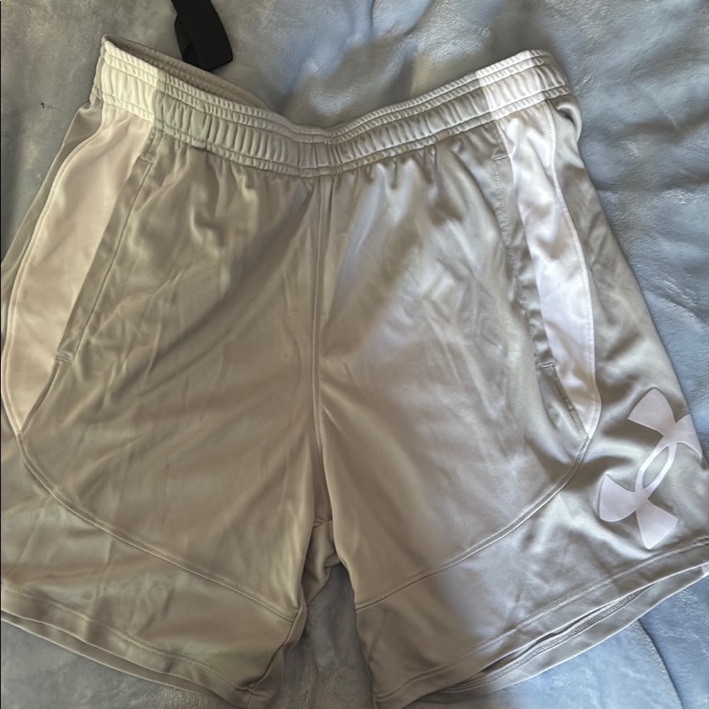 Under Armour White Athletic Shorts Lightweight Performance